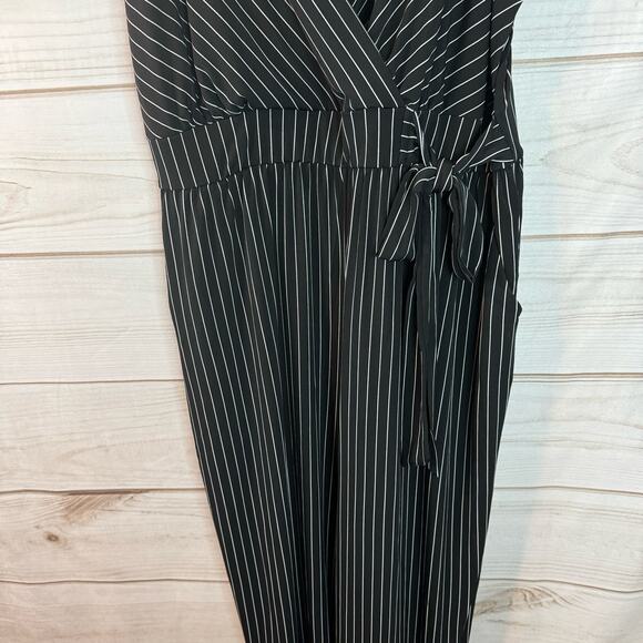 Kaileigh Black and White Striped Sleeveless Midi Jumpsuit Size 3X - Picture 4 of 7